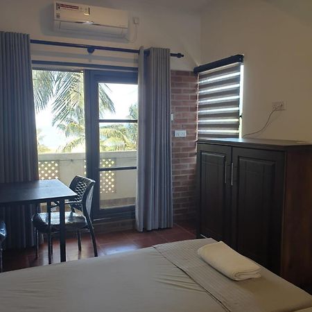 Janishi Residencies Hotel Negombo Kültér fotó