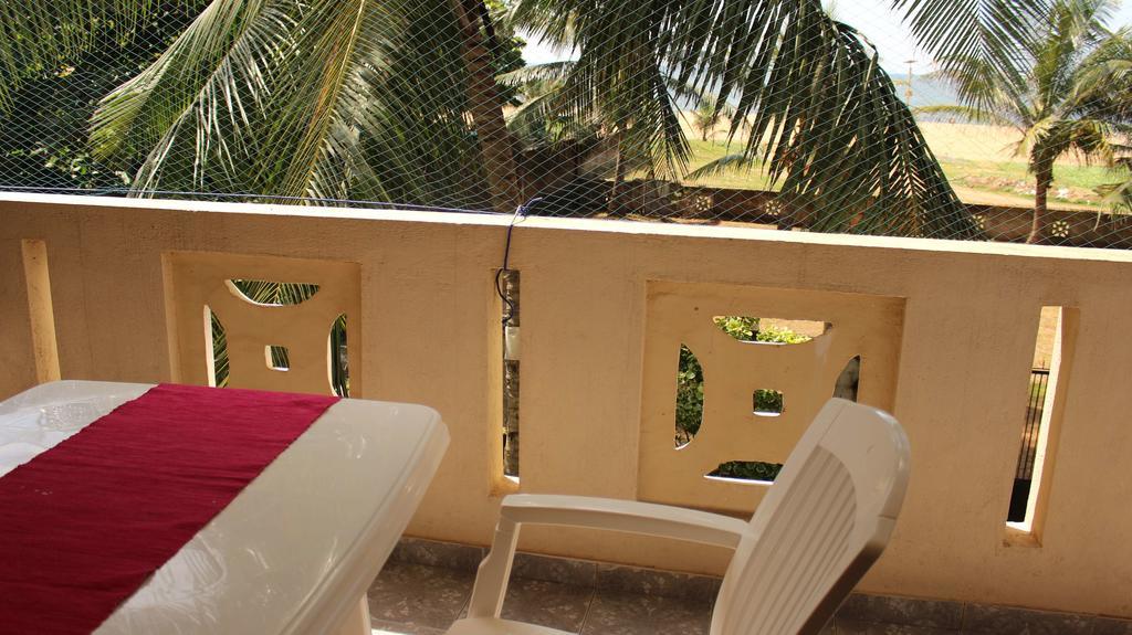 Janishi Residencies Hotel Negombo Kültér fotó