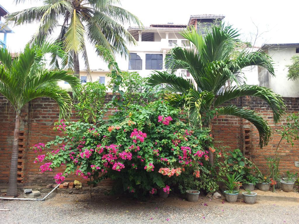 Janishi Residencies Hotel Negombo Kültér fotó