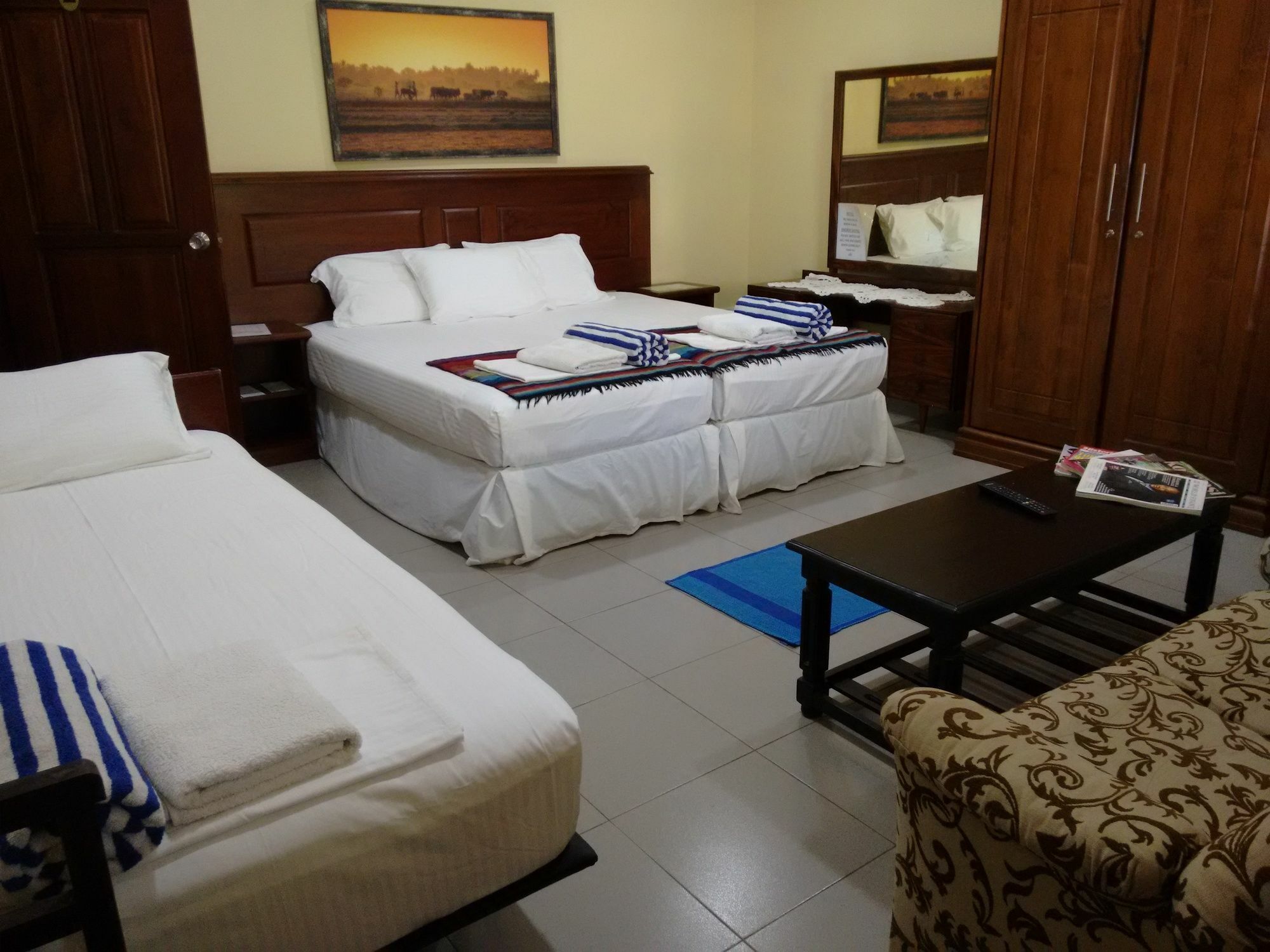 Janishi Residencies Hotel Negombo Kültér fotó